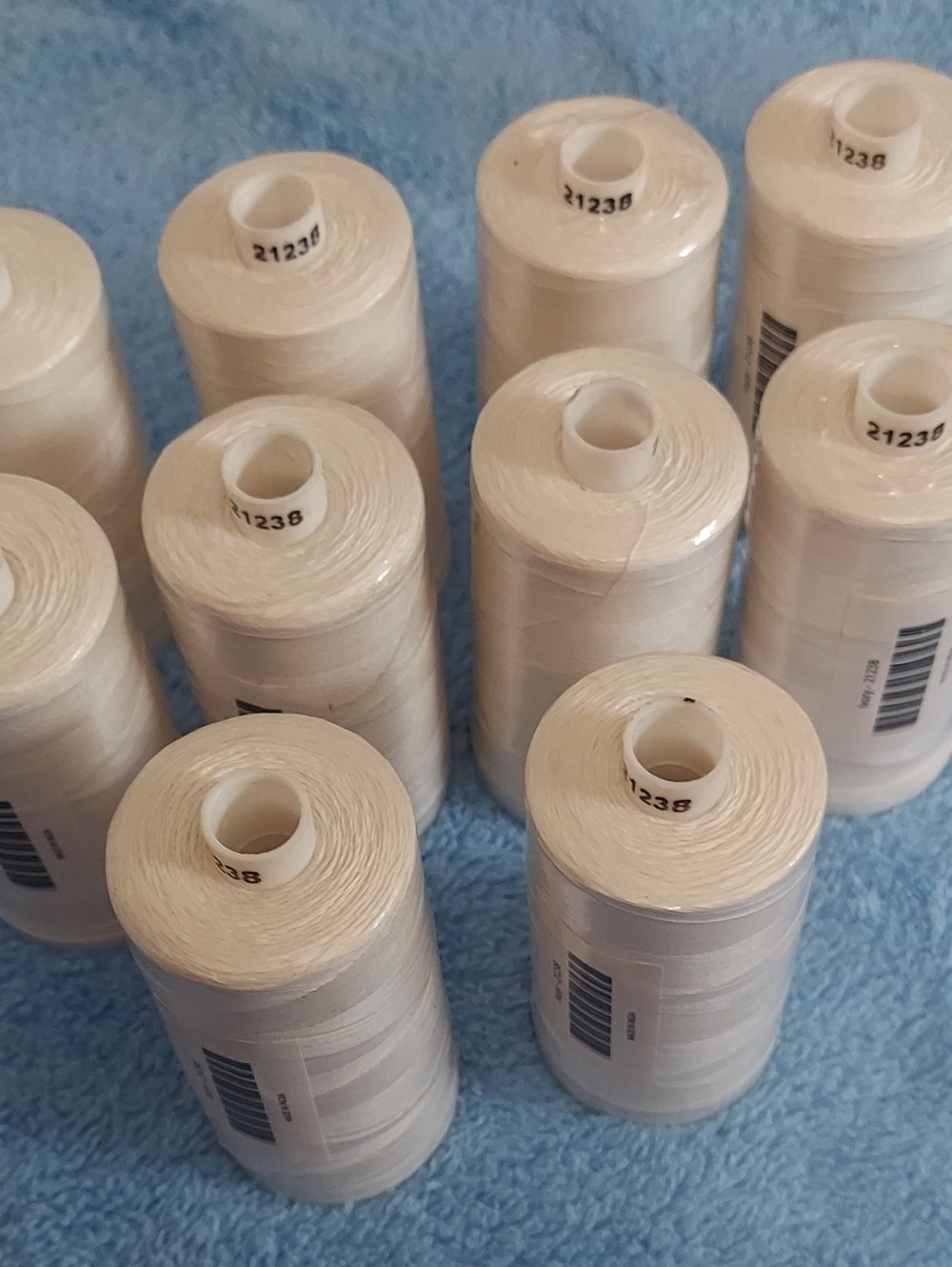 Essentials from Connecting Threads 10 Spools - Picture 2 of 5